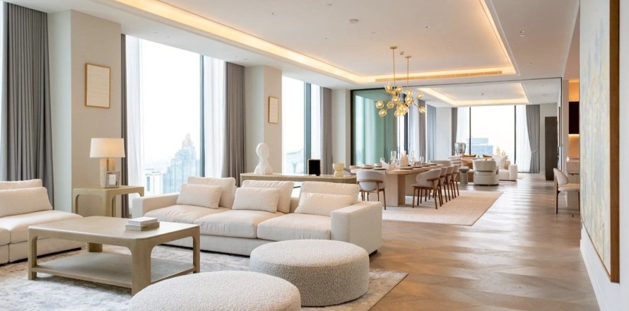 Condo à Pathum Wan, Bangkok, Thaïlande, 3 chambres № 167508