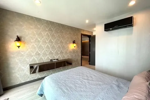 Condo in Watthana, Bangkok, Thailand, 3 bedrooms  № 167511 - photo 11