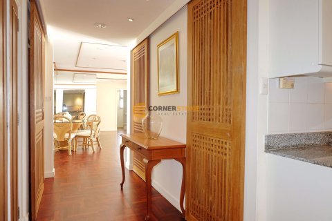 Студия в кондо на Пляж Джомтьен, Паттайя, Таиланд № 146530 - фото 18