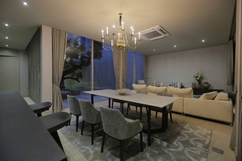 Villa in Bangkok, Thailand 4 bedrooms № 133782 - photo 16