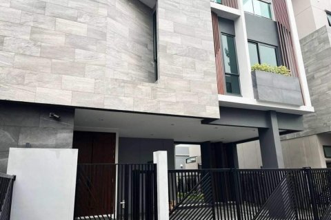 Villa à Bangkok, Thaïlande 4 chambres № 133784 - photo 18