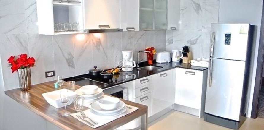 Studio in the Condo in Kathu, Thailand  № 136076