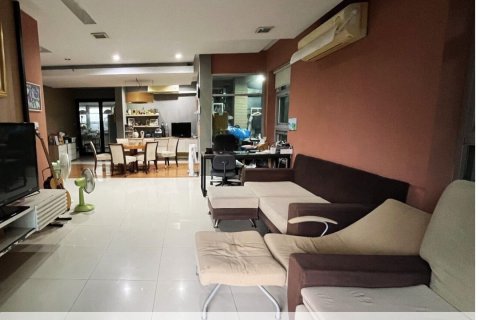 Maison à Pak Kret, Thaïlande 4 chambres № 136075 - photo 7