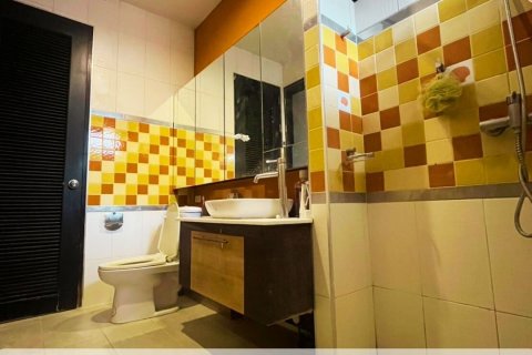 Maison à Pak Kret, Thaïlande 4 chambres № 136075 - photo 17