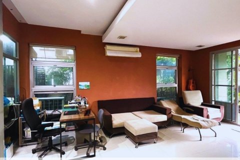 Maison à Pak Kret, Thaïlande 4 chambres № 136075 - photo 6