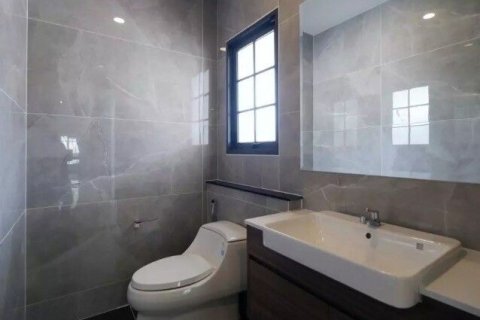 Maison à Taling Chan, Bangkok, Thaïlande 4 chambres № 148046 - photo 19