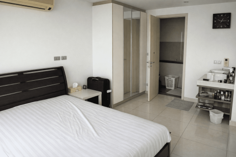 Кондоминиум с 2 спальнями в Чонбури, Таиланд № 163921 - фото 7