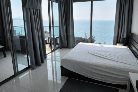 Кондоминиум с 2 спальнями в Чонбури, Таиланд № 163921 - фото 10