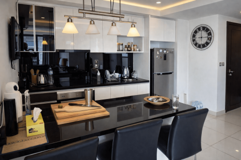 Кондоминиум с 2 спальнями в Чонбури, Таиланд № 163921 - фото 14