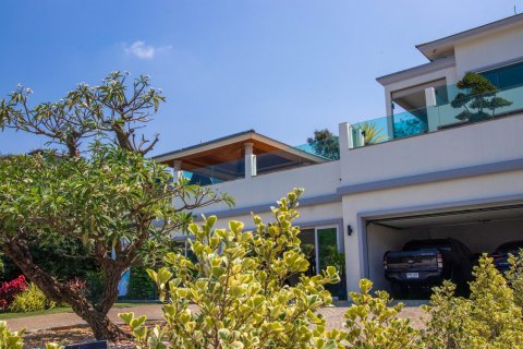 House in Pattaya, Thailand 7 bedrooms № 163919 - photo 8