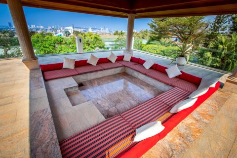 House in Pattaya, Thailand 7 bedrooms № 163919 - photo 18
