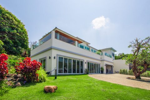 House in Pattaya, Thailand 7 bedrooms № 163919 - photo 9