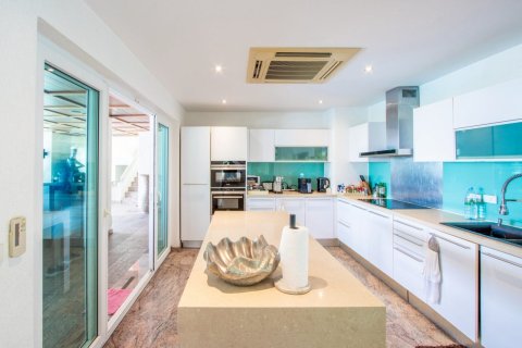 House in Pattaya, Thailand 7 bedrooms № 163919 - photo 29