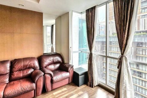 Condo in Bangkok, Thailand, 2 bedrooms  № 119101 - photo 2