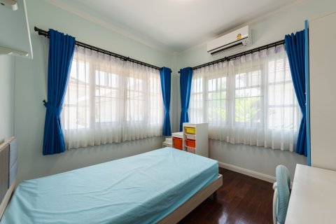 Maison à Bang Phli Yai, Thaïlande 4 chambres № 170508 - photo 9
