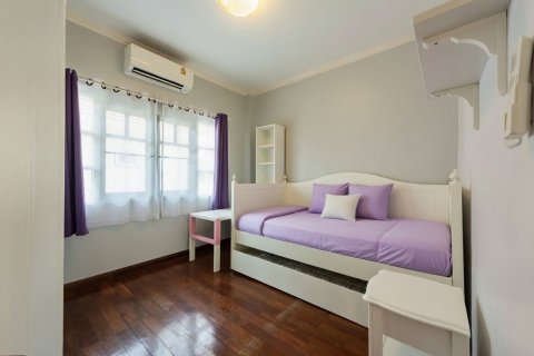 Maison à Bang Phli Yai, Thaïlande 4 chambres № 170508 - photo 10