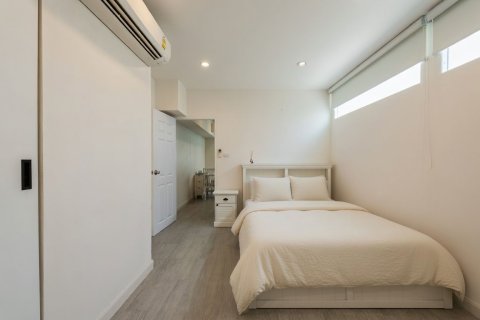 Maison à Bang Phli Yai, Thaïlande 4 chambres № 170508 - photo 17