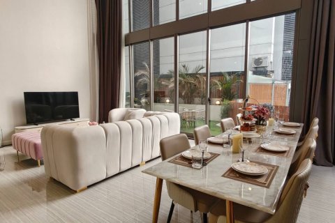 House in Watthana, Bangkok, Thailand 4 bedrooms № 170506