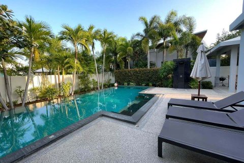 Villa in Phuket, Thailand 3 bedrooms № 170502 - photo 21