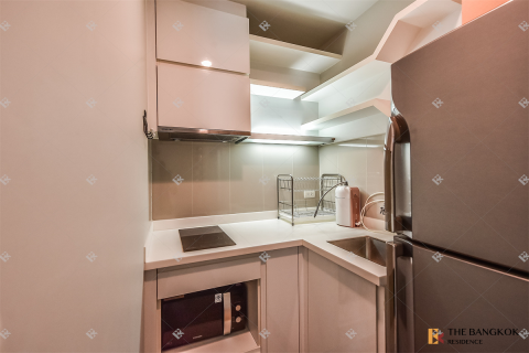 Condo in Bangkok, Thailand, 2 bedrooms  № 184777 - photo 8