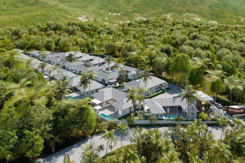 Villa in Phuket, Thailand 3 bedrooms № 153958 - photo 1