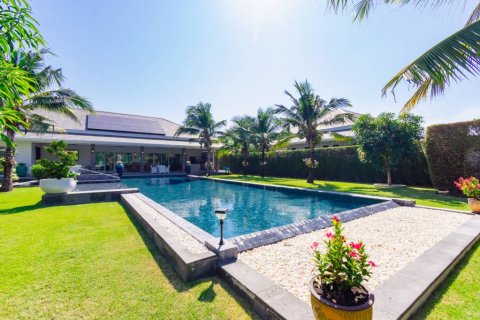 Вилла в Ча-аме, Таиланд с 7 спальнями № 153955 - фото 2