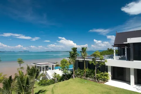 Villa in Pa Klok, Thailand 6 bedrooms № 190565