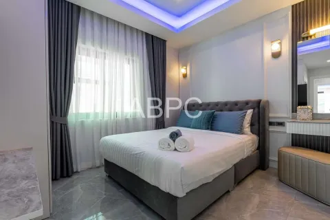 Casa de 5 dormitorios en Jomtien Beach, Pattaya, Tailandia № 211635 - foto 12