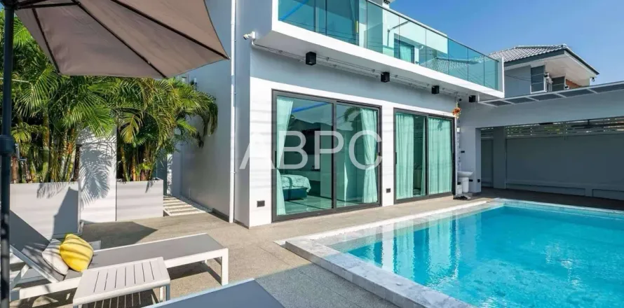 Casa de 5 dormitorios en Jomtien Beach, Pattaya, Tailandia № 211635