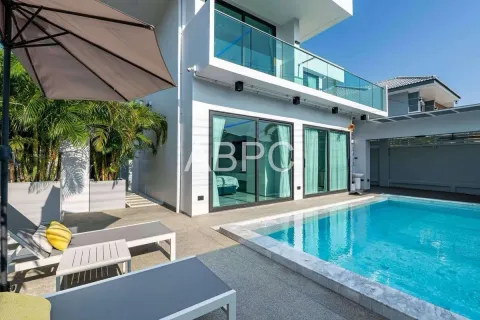 Casa de 5 dormitorios en Jomtien Beach, Pattaya, Tailandia № 211635 - foto 3