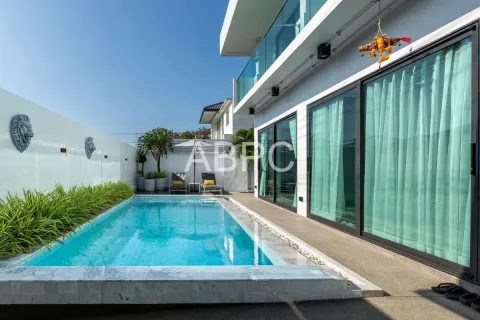 Casa de 5 dormitorios en Jomtien Beach, Pattaya, Tailandia № 211635 - foto 7