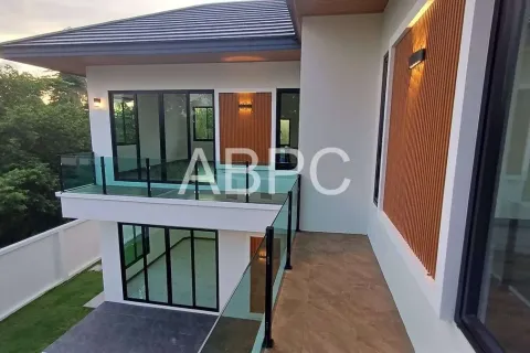 Casa de 3 dormitorios en Pattaya, Tailandia № 211631 - foto 11