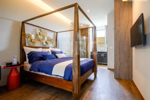 Casa de 4 dormitorios en Pattaya, Tailandia № 211634 - foto 3