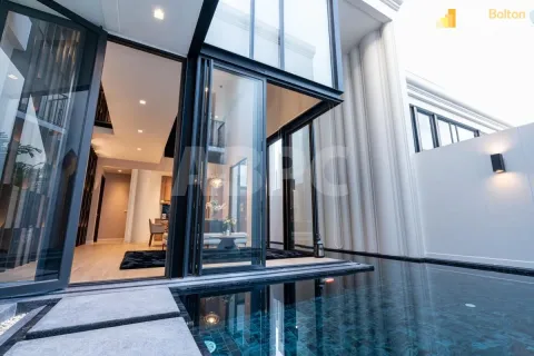 Casa de 4 dormitorios en Pattaya, Tailandia № 211634 - foto 5