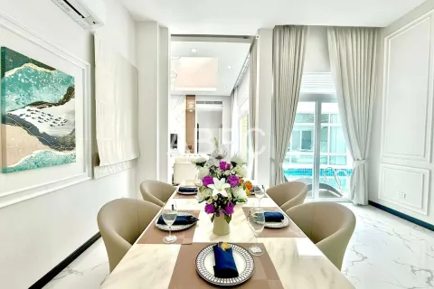 Casa de 3 dormitorios en Pattaya, Tailandia № 211636 - foto 9