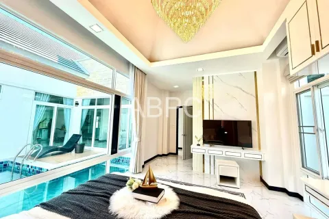 Casa de 3 dormitorios en Pattaya, Tailandia № 211636 - foto 6