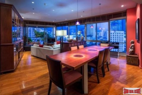 Apartment in Bangkok, Thailand 4 bedrooms № 193870 - photo 5