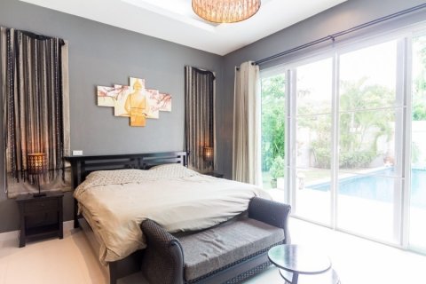 Villa in Hua Hin, Thailand 3 bedrooms № 168619 - photo 8