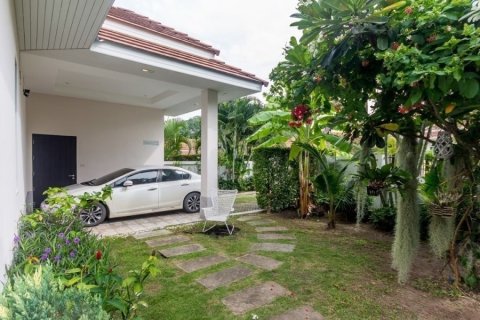 Villa in Hua Hin, Thailand 3 bedrooms № 168619 - photo 17