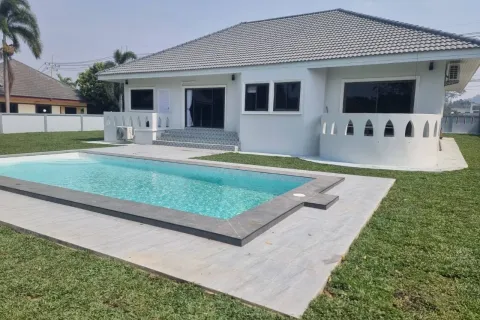 Villa à Pattaya, Thaïlande 3 chambres № 152174 - photo 1