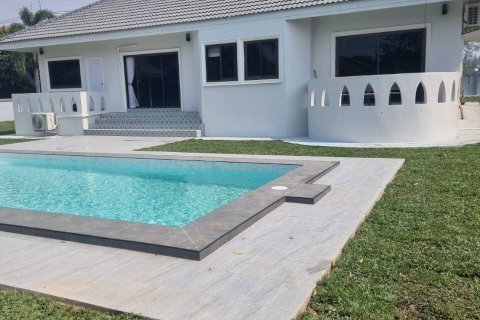 Villa à Pattaya, Thaïlande 3 chambres № 152174 - photo 23