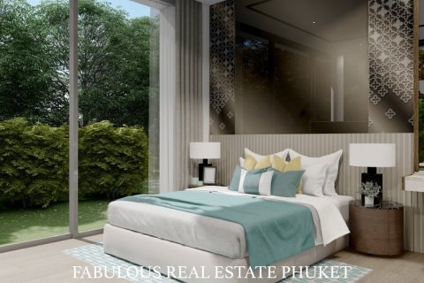Villa in Bang Tao, Thailand 4 bedrooms № 179778 - photo 2