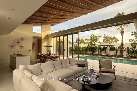 Villa in Bang Tao, Thailand 4 bedrooms № 179777