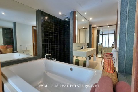 Condo on Surin Beach, Thailand, 2 bedrooms № 179780 - photo 13
