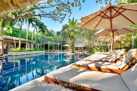 Condo sur Surin Beach, Thaïlande, 2 chambres  № 179780