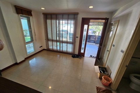 Townhouse à Prawet, Bangkok, Thaïlande 4 chambres № 170513 - photo 9