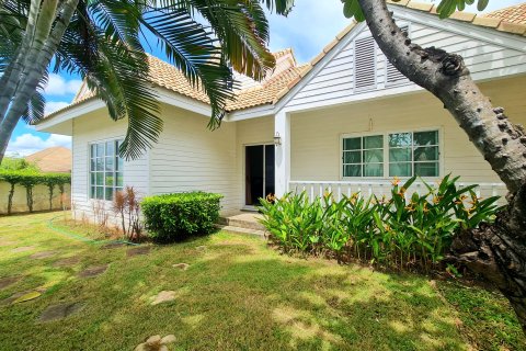 Villa in Hua Hin, Thailand 3 bedrooms № 170514 - photo 12