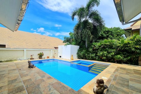 Villa in Hua Hin, Thailand 3 bedrooms № 170514 - photo 3