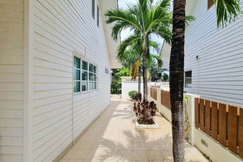Villa in Hua Hin, Thailand 3 bedrooms № 170514 - photo 9