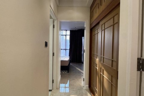 Condo in Khlong Toei, Bangkok, Thailand, 2 bedrooms  № 170509 - photo 9